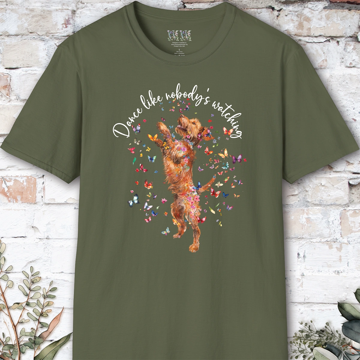 Wire Haired Vizsla "Dance like nobody's watching" unisex T shirt