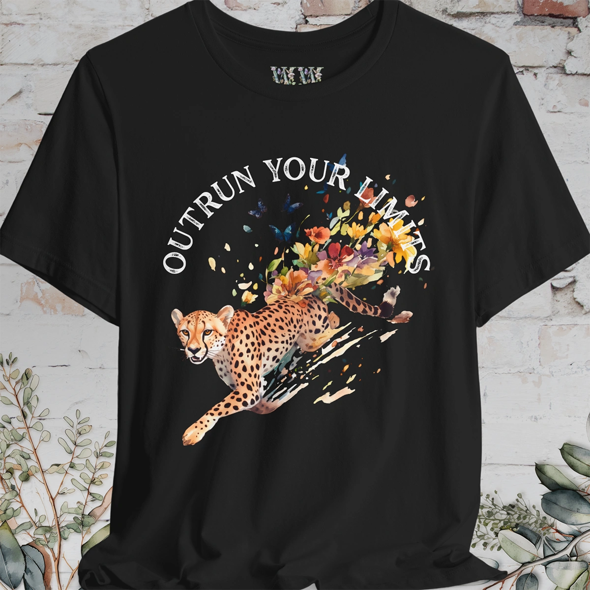 Cheetah, Outrun your limits, Unisex T shirt