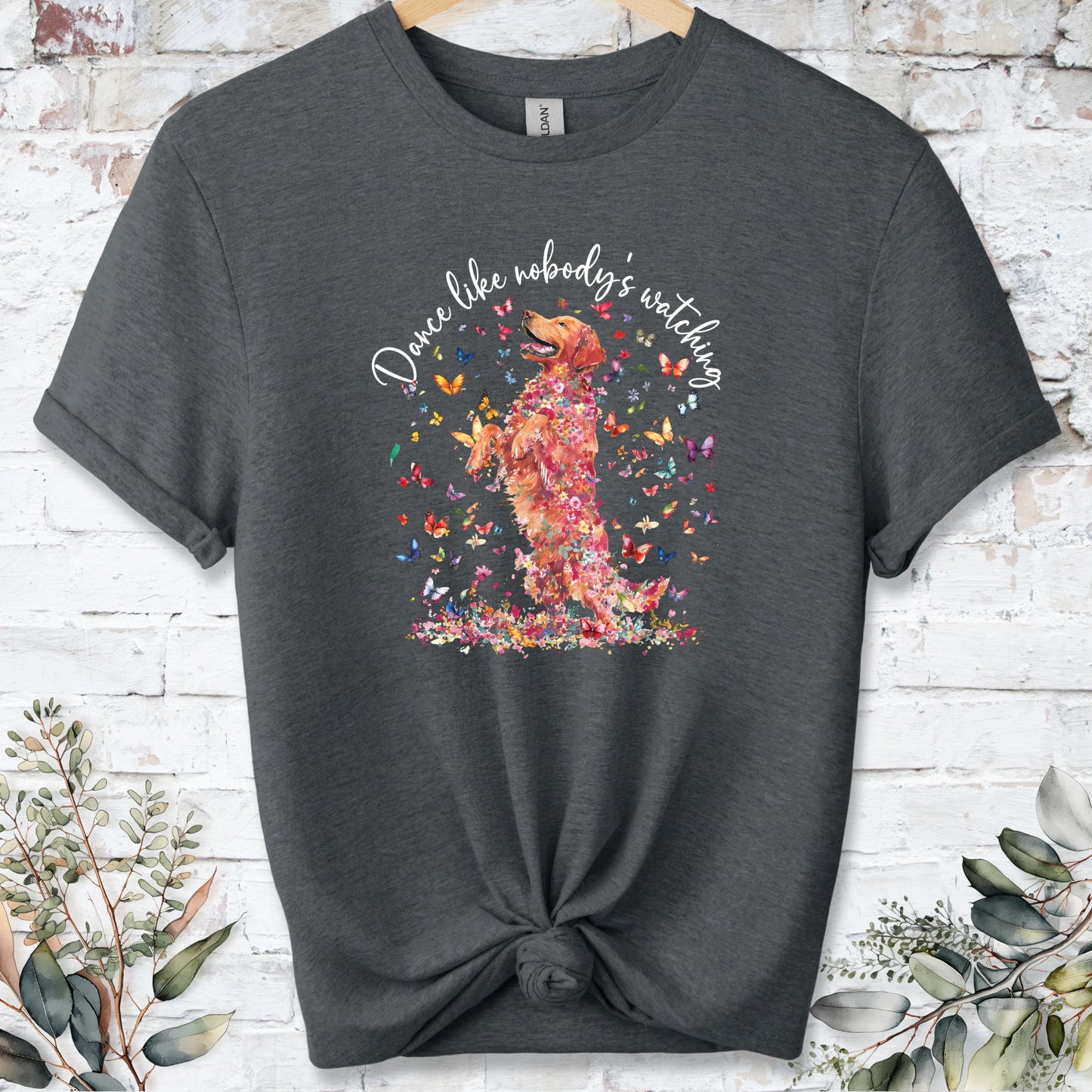 https://wescale-cdn.com/generated-mockups/bf472b68-5c1c-44c3-a409-4b955cabfa92/9ce183f2-90e3-413c-979a-9e5c003c14d8/f9e0672a-22f3-4a12-a649-cececa1198ef_designs/red_golden_retriever_dance_like_nobody_s_watching_unisex_t_shirt_2_1777003204648_7psfwy.png_1777003205951.webp