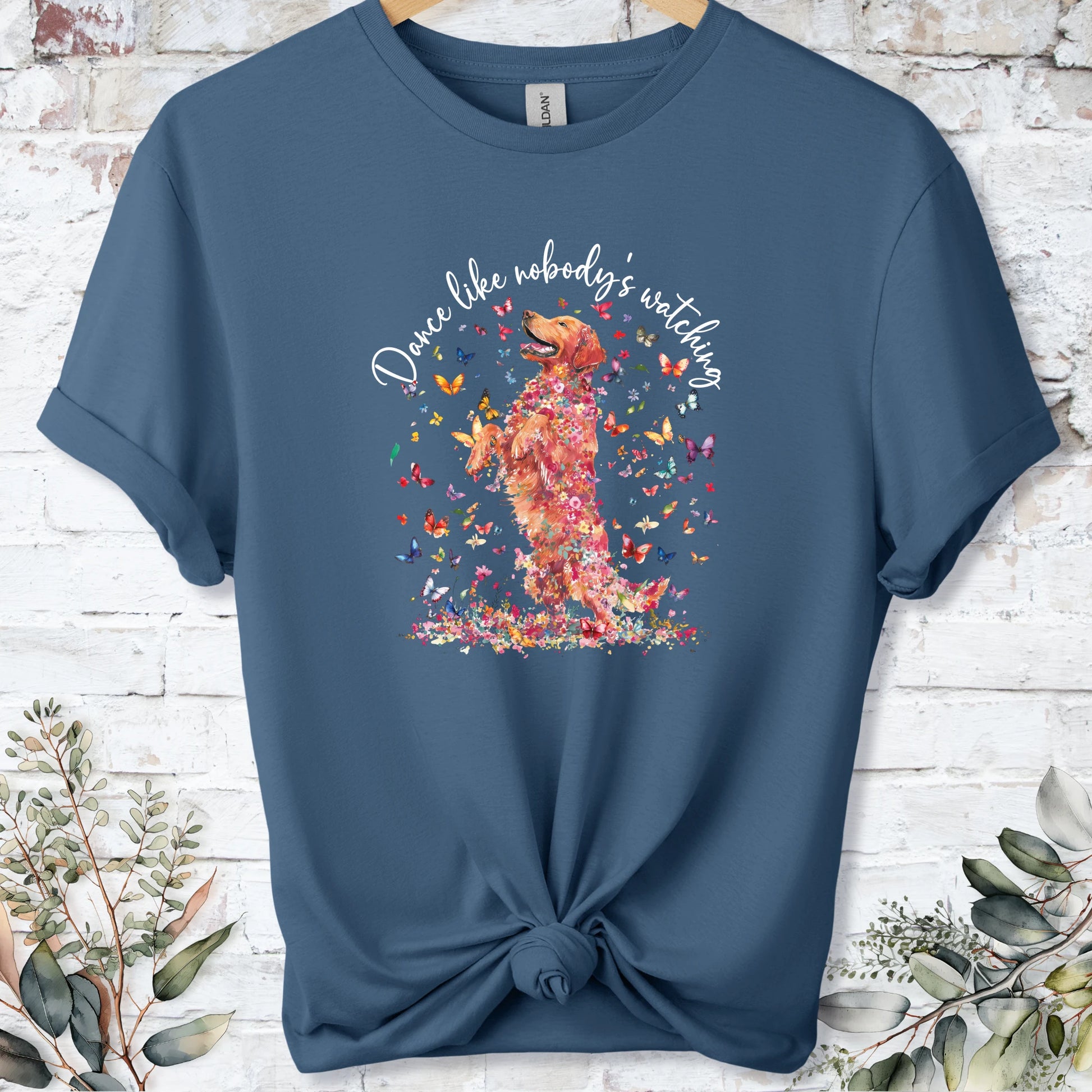 https://wescale-cdn.com/generated-mockups/bf472b68-5c1c-44c3-a409-4b955cabfa92/9ce183f2-90e3-413c-979a-9e5c003c14d8/78980b3c-9652-4386-add4-cfac2ce05fbd_designs/red_golden_retriever_dance_like_nobody_s_watching_unisex_t_shirt_2_1777003204648_7psfwy.png_1777003205951.webp